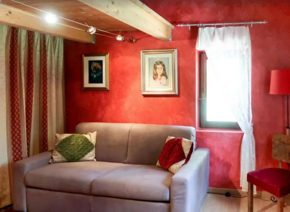 Casa Paradiso Carlazzo 0*,  Italy