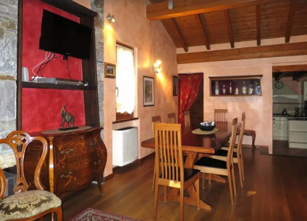 Casa Paradiso Carlazzo Italy